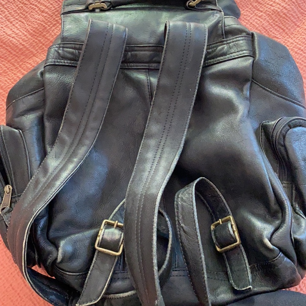 Leather Backpack - Picture 6 of 7